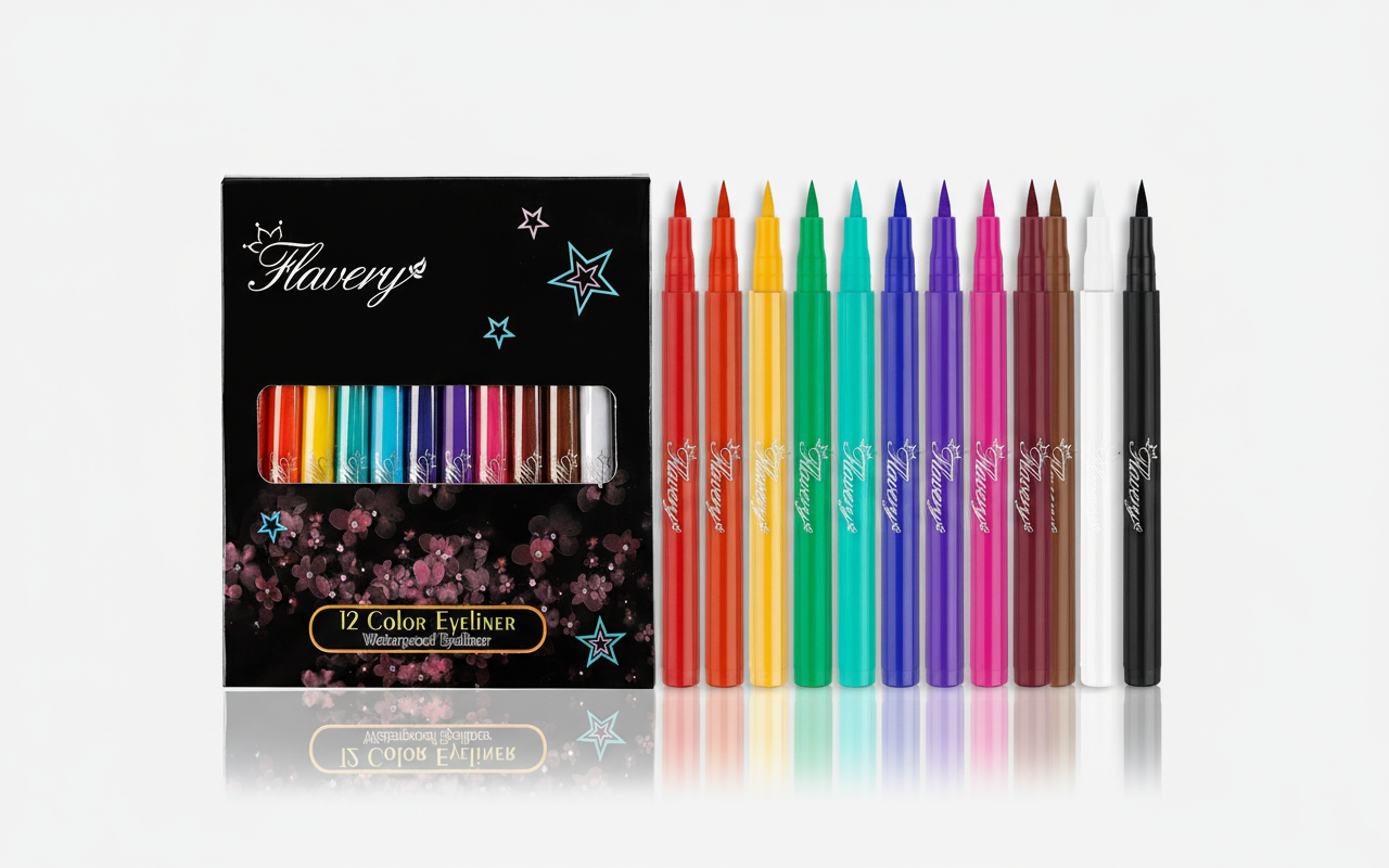 Delicate eyeliner cosmetraluxe