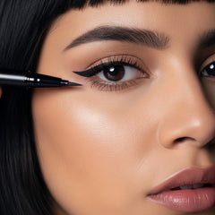 Delicate eyeliner cosmetraluxe